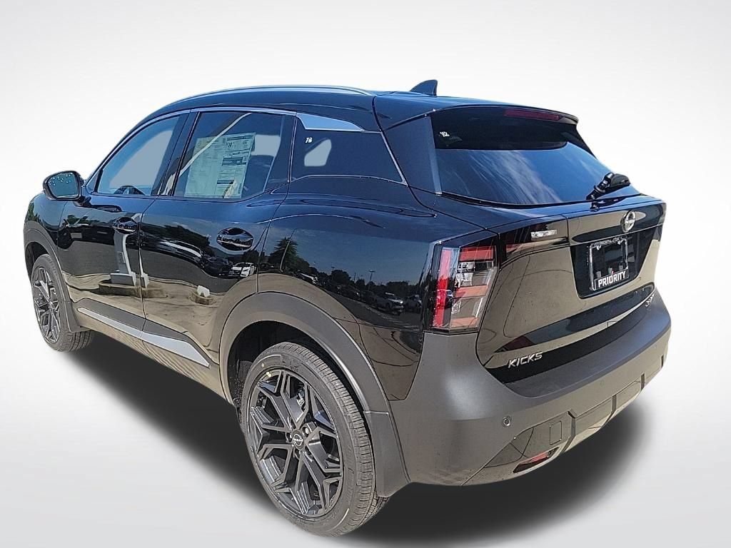 New 2025 Nissan Kicks SR w/ SR Premium Package AWD/4WD image 3
