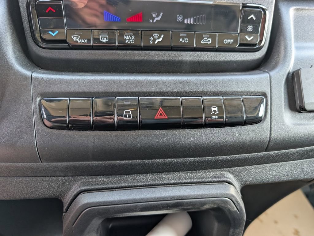 New 2026 RAM ProMaster 2500 w/ Convenience Group image 29