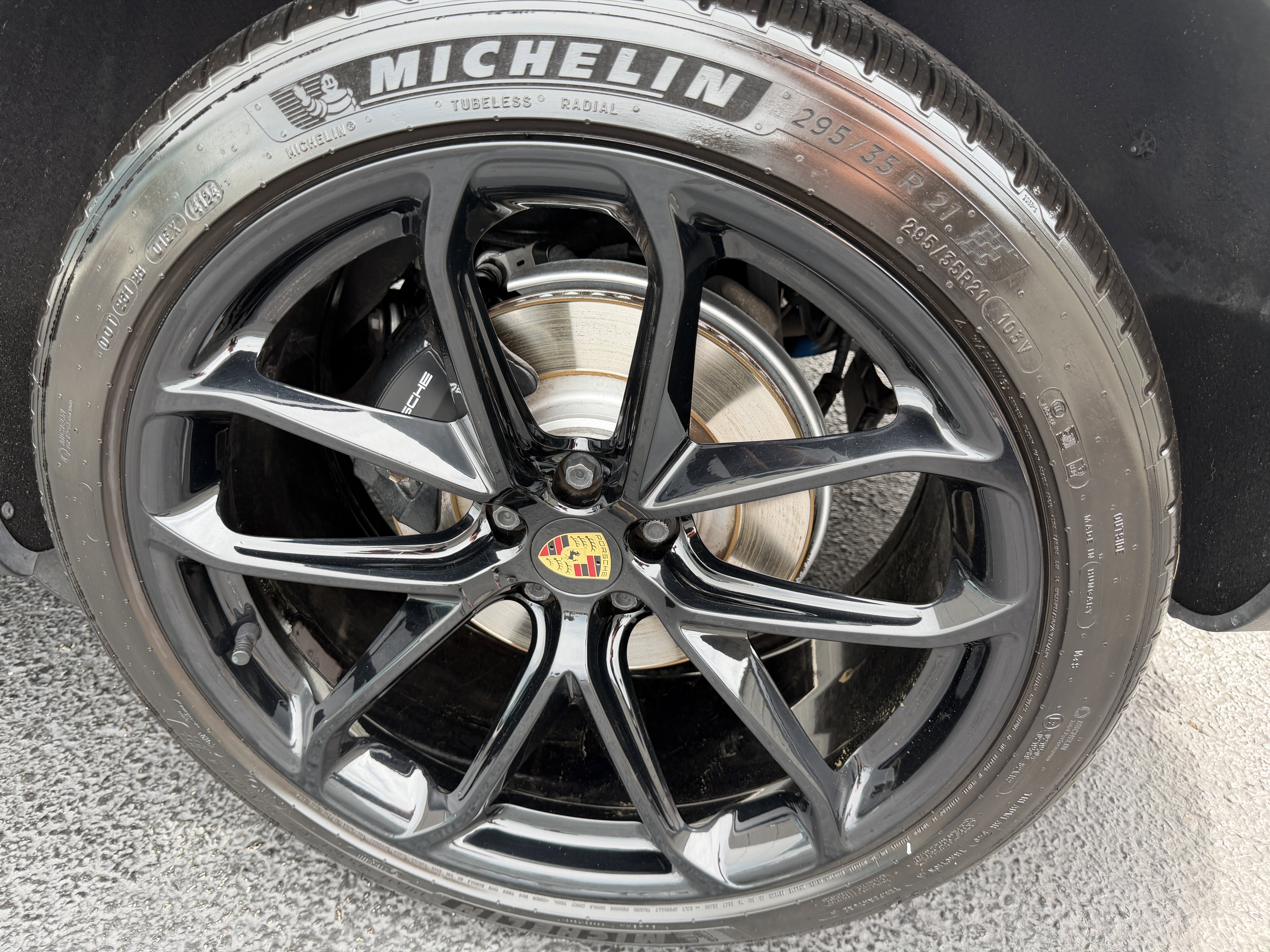 Certified 2022 Porsche Macan image 10