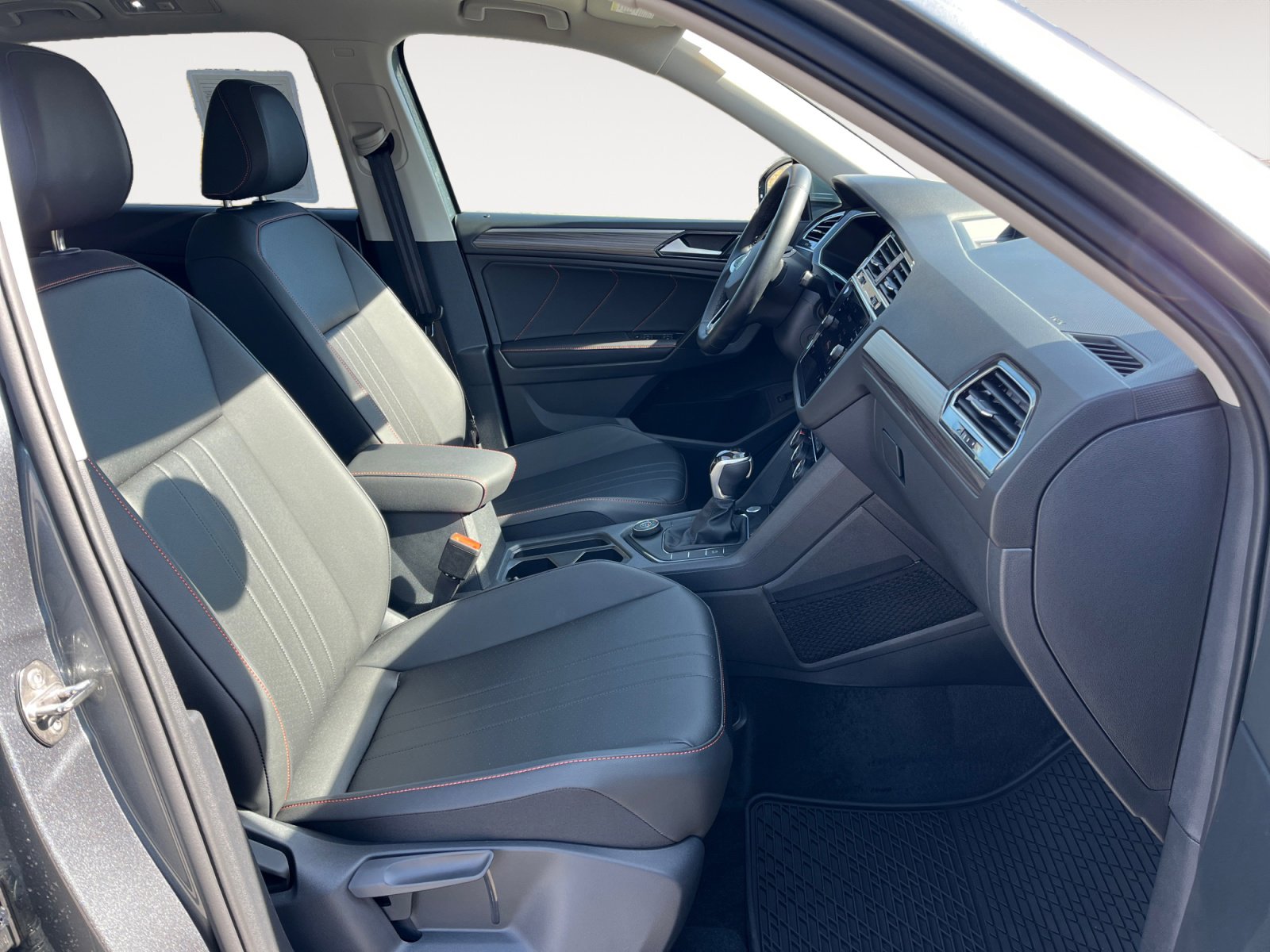 Certified 2024 Volkswagen Tiguan Wolfsburg Edition image 19