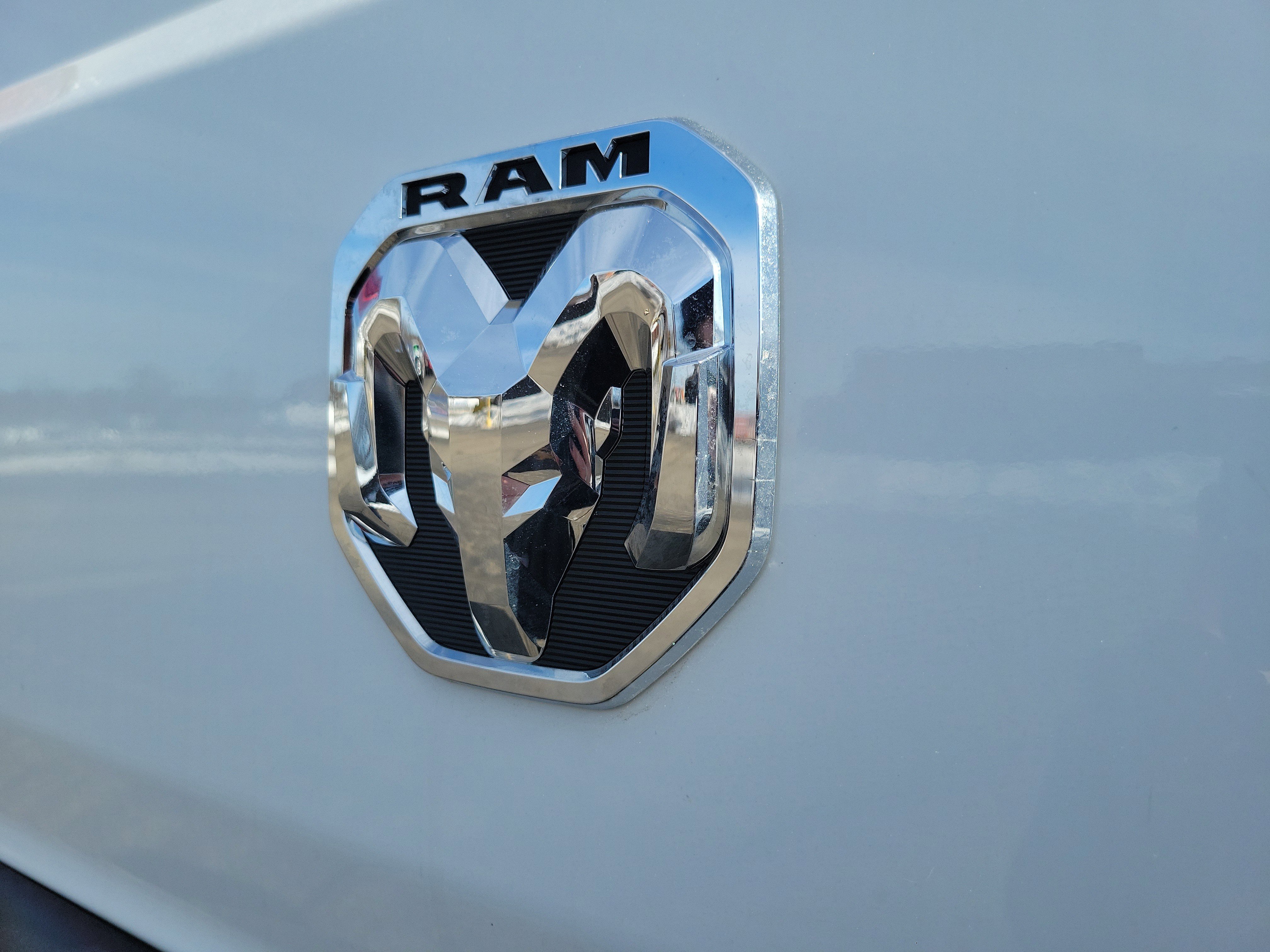 Used 2025 RAM ProMaster 1500 w/ Convenience Group image 20