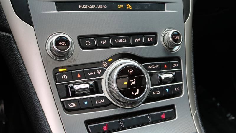 Used 2020 Lincoln MKZ w/ Convenience Package image 11