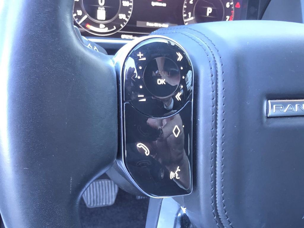 Used 2020 Land Rover Range Rover HSE image 36