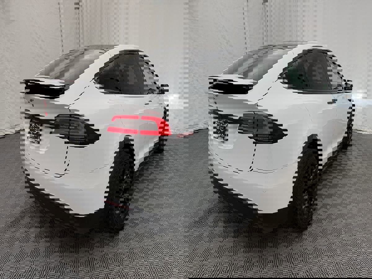 Used 2022 Tesla Model X image 5