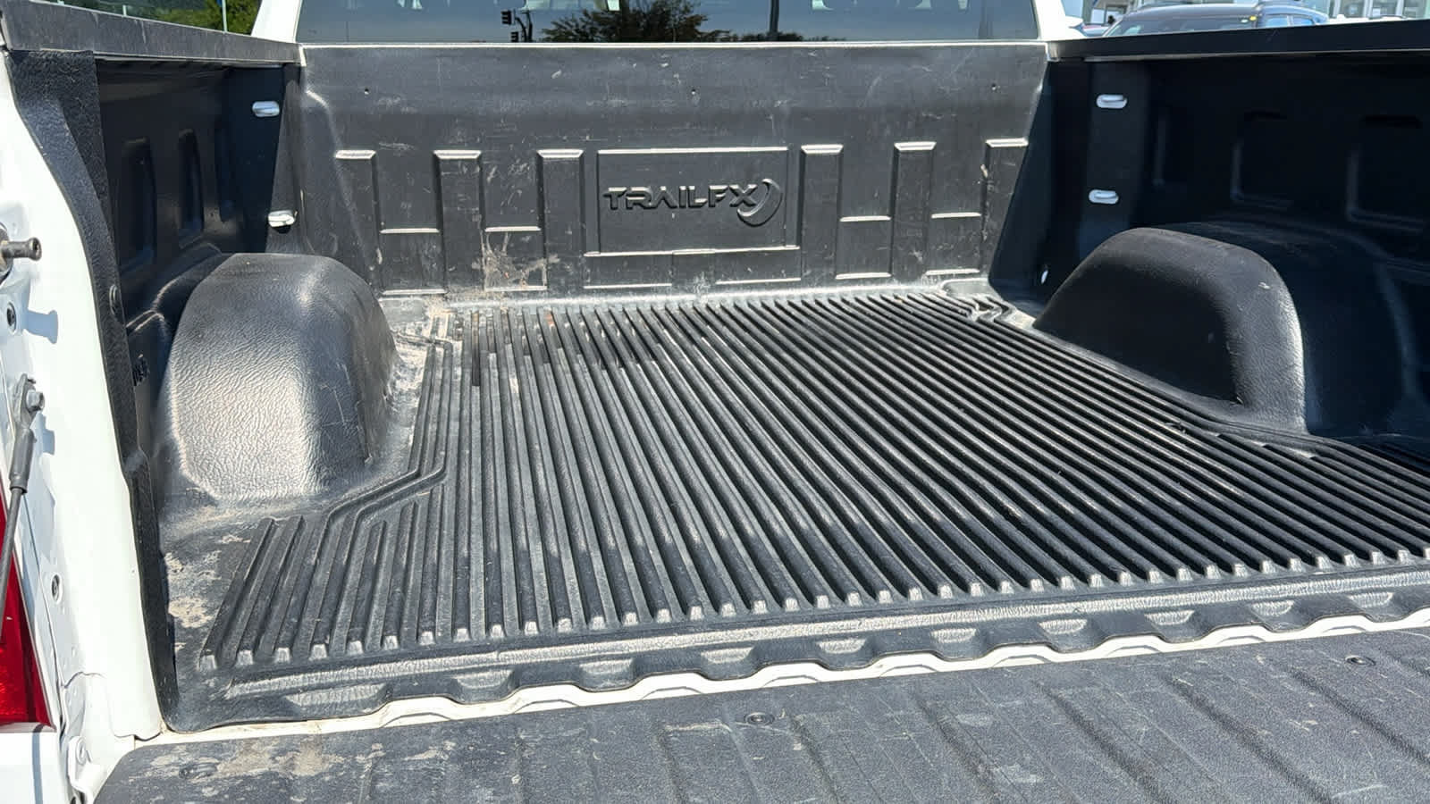 Used 2025 Chevrolet Silverado 1500 LT RWD image 27