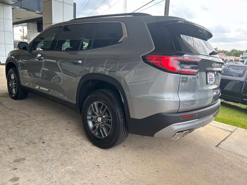 Certified 2026 GMC Acadia Elevation FWD image 5