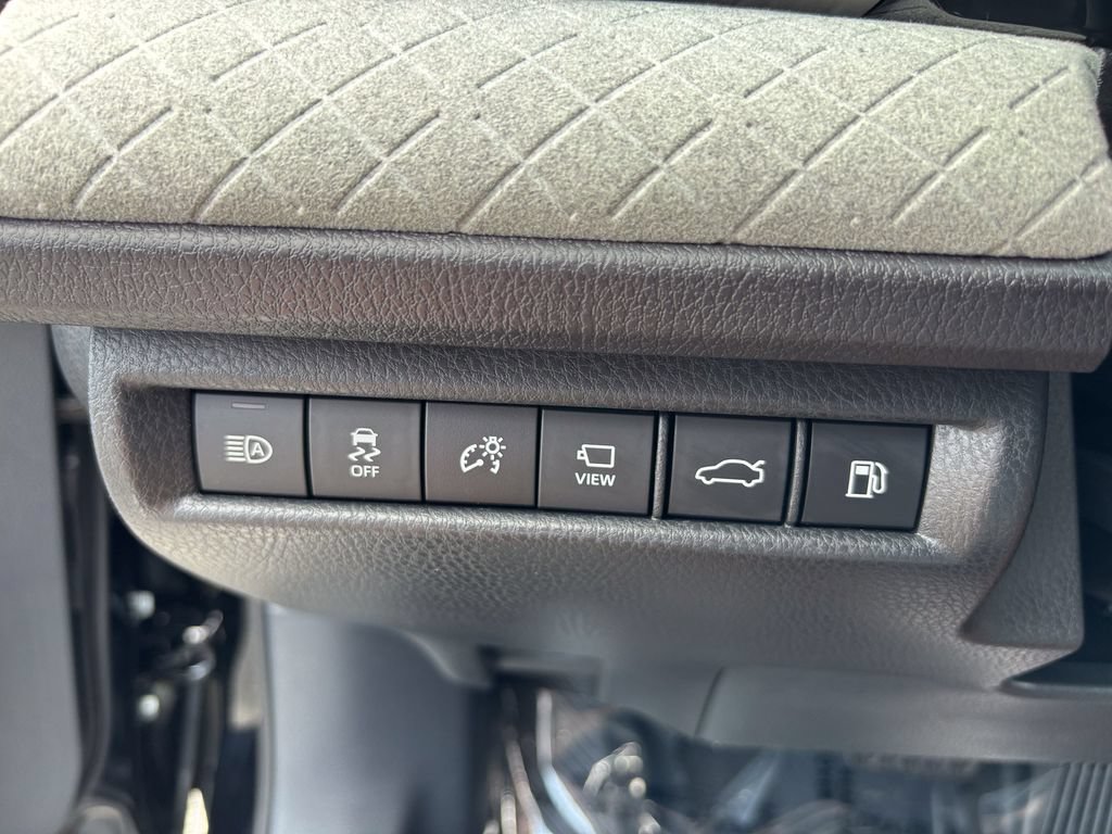 Used 2026 Toyota Camry XLE w/ Premium Plus Package AWD/4WD image 35