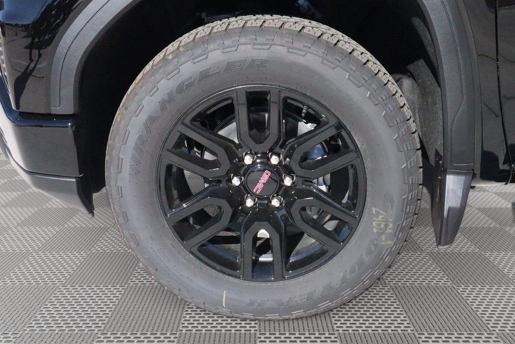 New 2026 GMC Sierra 1500 Pro w/ Graphite Edition image 18
