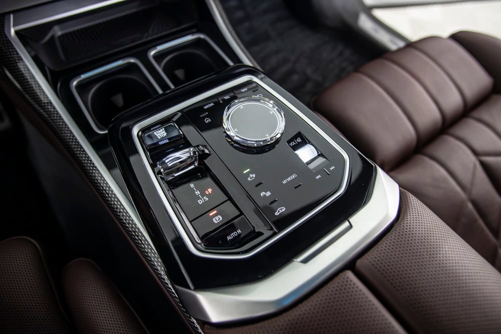 Used 2023 BMW 760i xDrive w/ Luxury Rear Seating Package AWD/4WD image 38