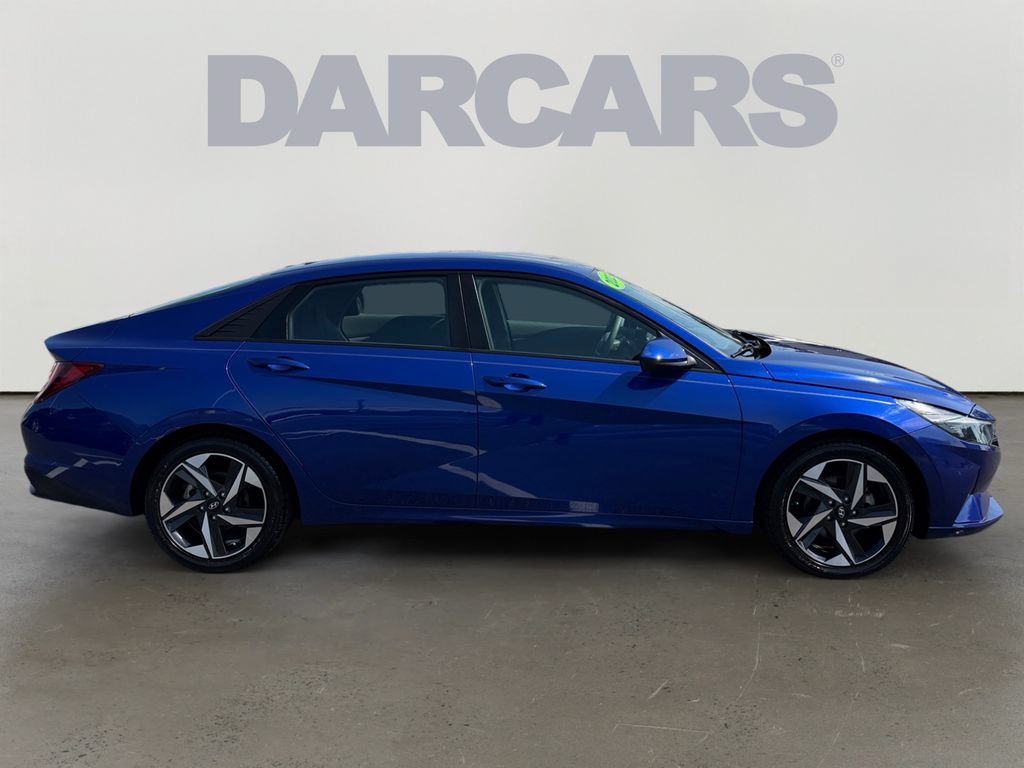 Used 2023 Hyundai Elantra SEL w/ Convenience Package FWD image 8
