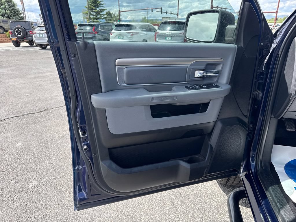 Used 2017 RAM 1500 Big Horn AWD/4WD image 11