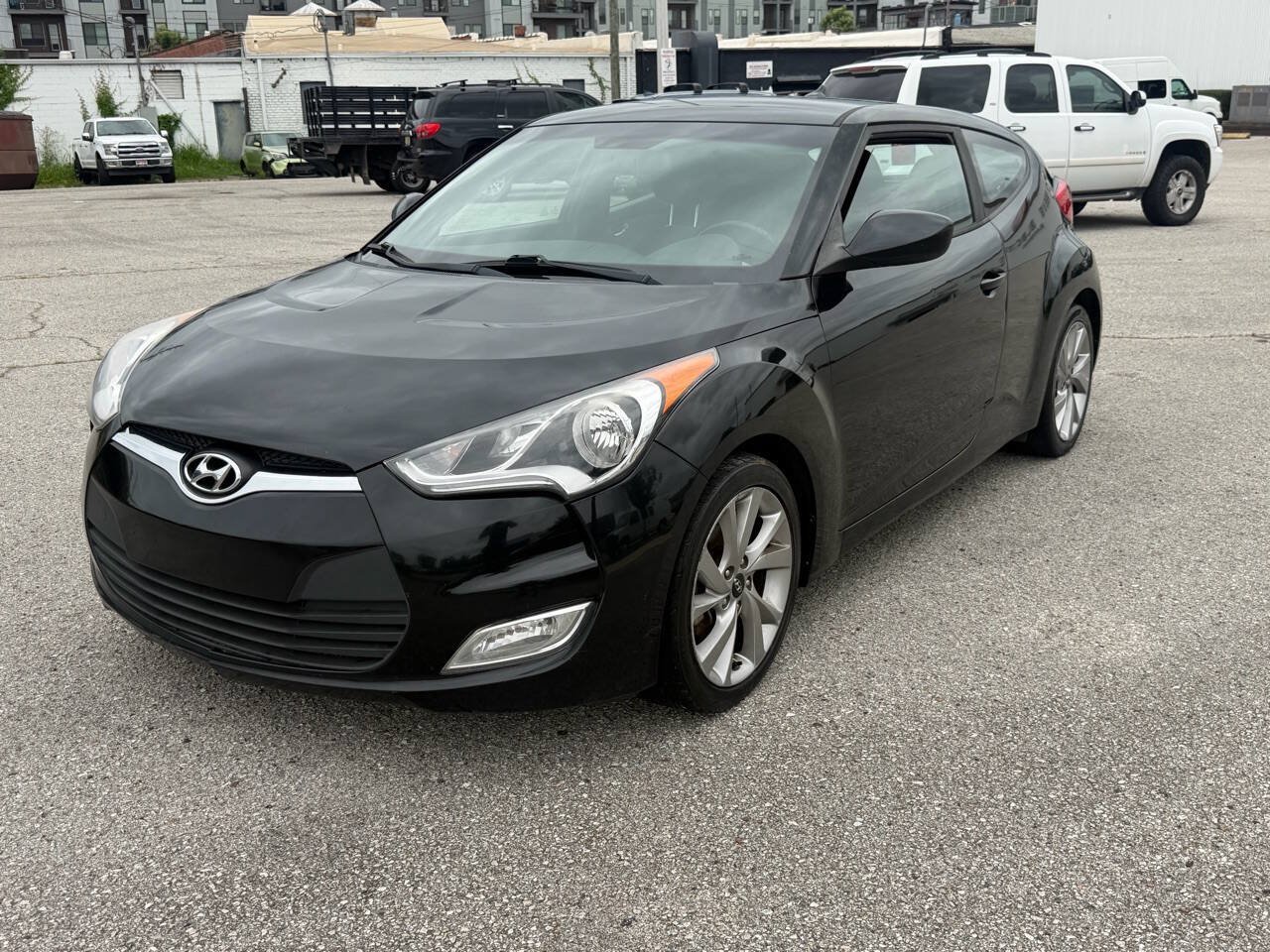 Used 2017 Hyundai Veloster FWD image 7