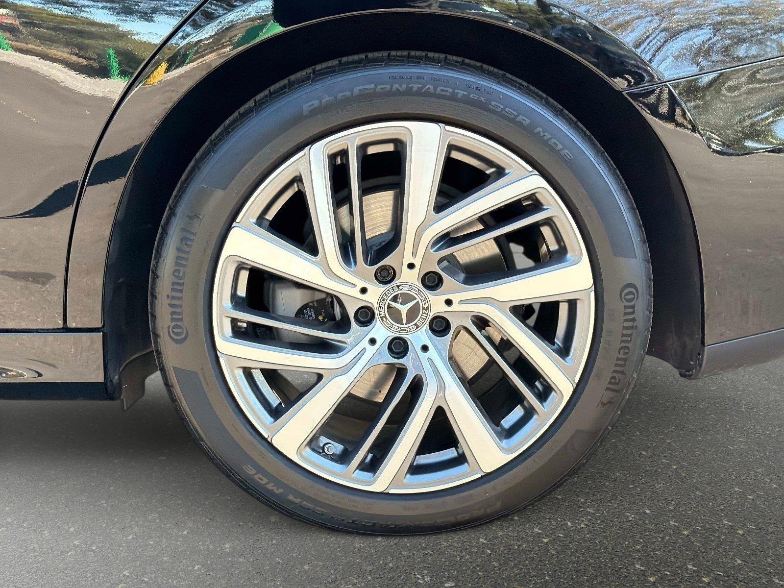 Used 2025 Mercedes-Benz E 350 Sedan image 18