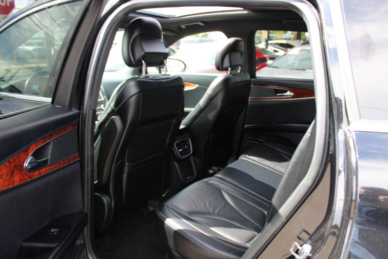 Used 2018 Lincoln MKX Reserve AWD/4WD image 14
