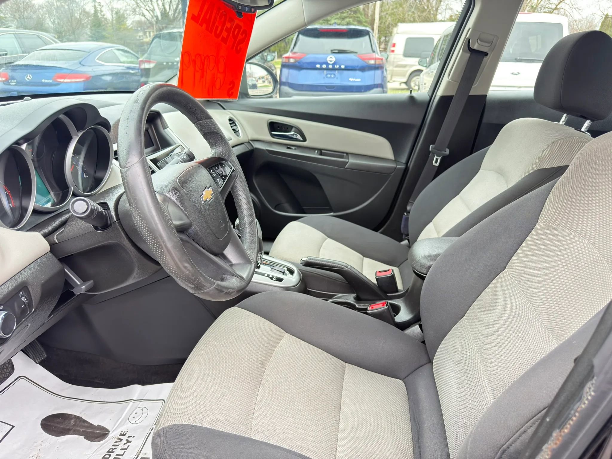 Used 2016 Chevrolet Cruze LS FWD image 9