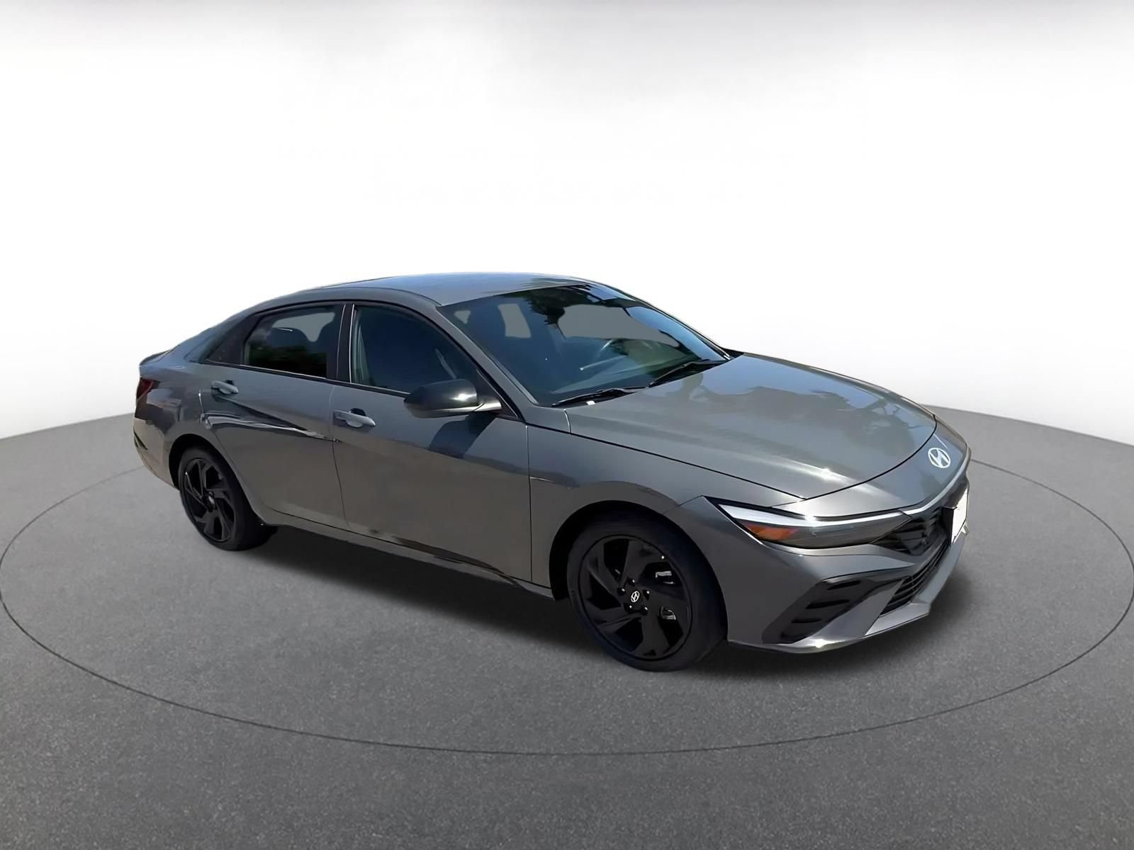 Used 2026 Hyundai Elantra Sport FWD video 2