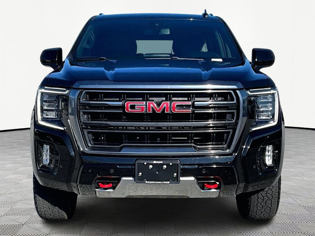 Used 2022 GMC Yukon XL AT4 image 2