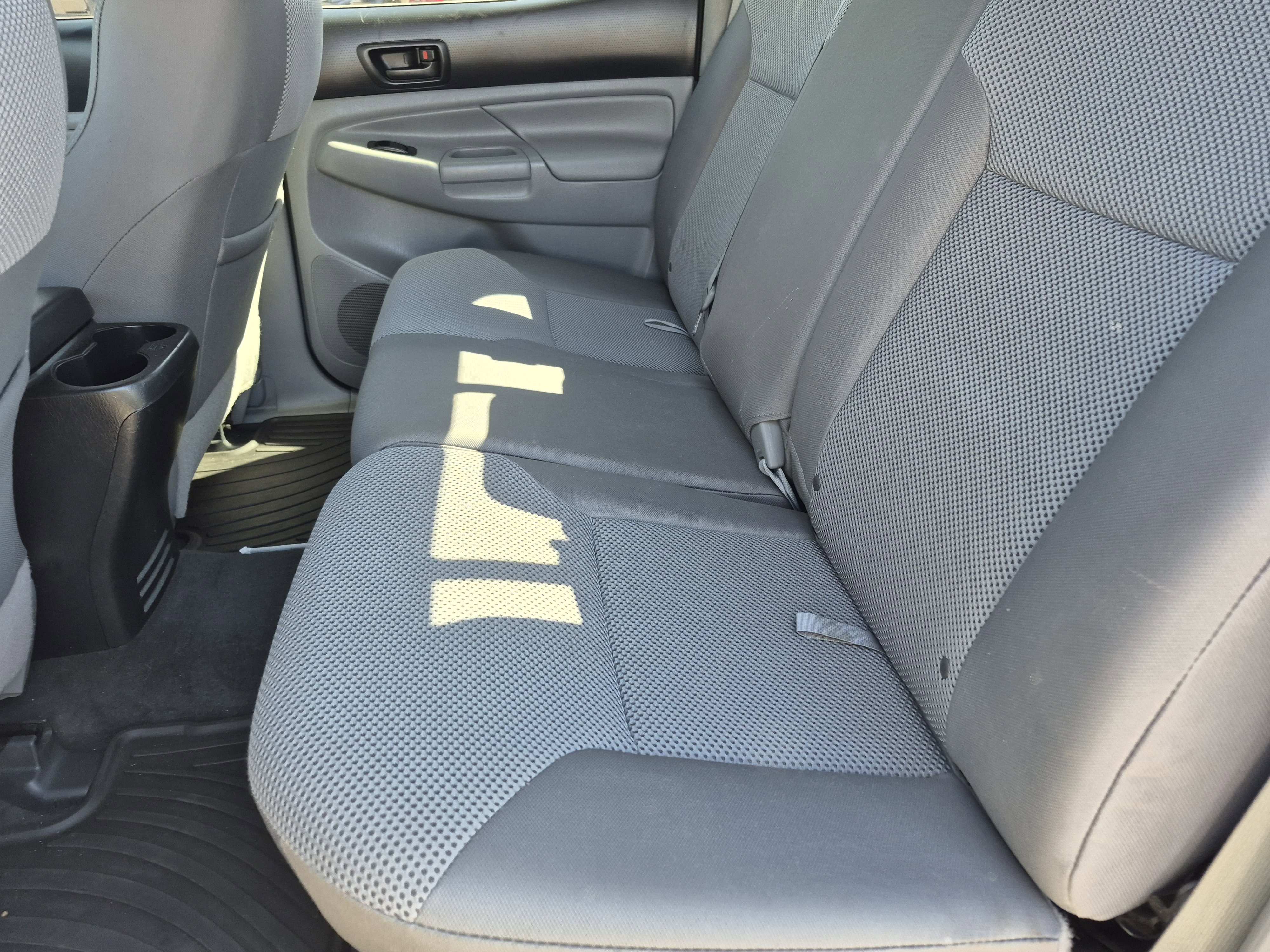 Used 2015 Toyota Tacoma PreRunner w/ TRD Sport Package RWD image 17