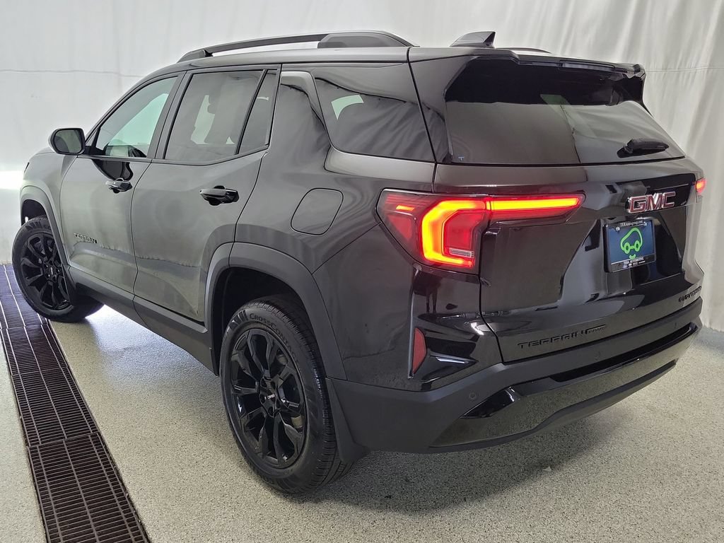 Certified 2026 GMC Terrain Elevation w/ Black Edition AWD/4WD image 8