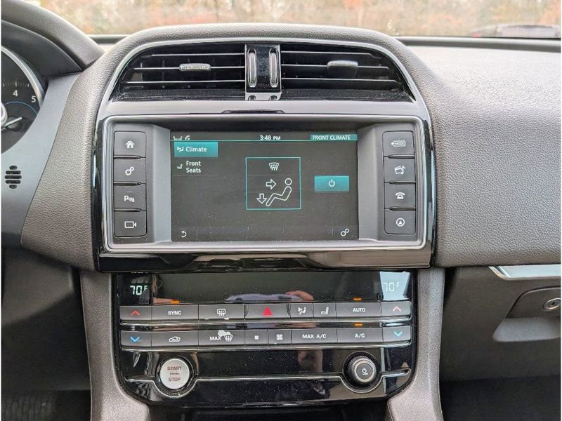 Used 2018 Jaguar F-PACE Prestige image 26