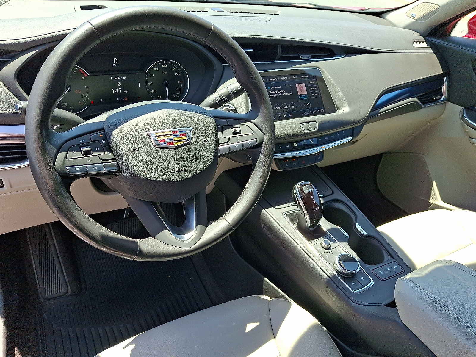 Certified 2023 Cadillac XT4 Luxury w/ Cold Weather Package FWD image 15