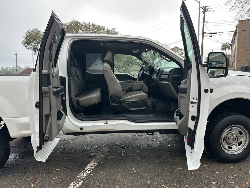 Used 2017 Ford F250 XL w/ Power Equipment Group image 49