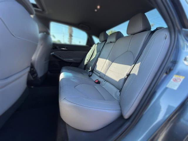 Used 2019 Toyota Avalon Limited FWD image 10