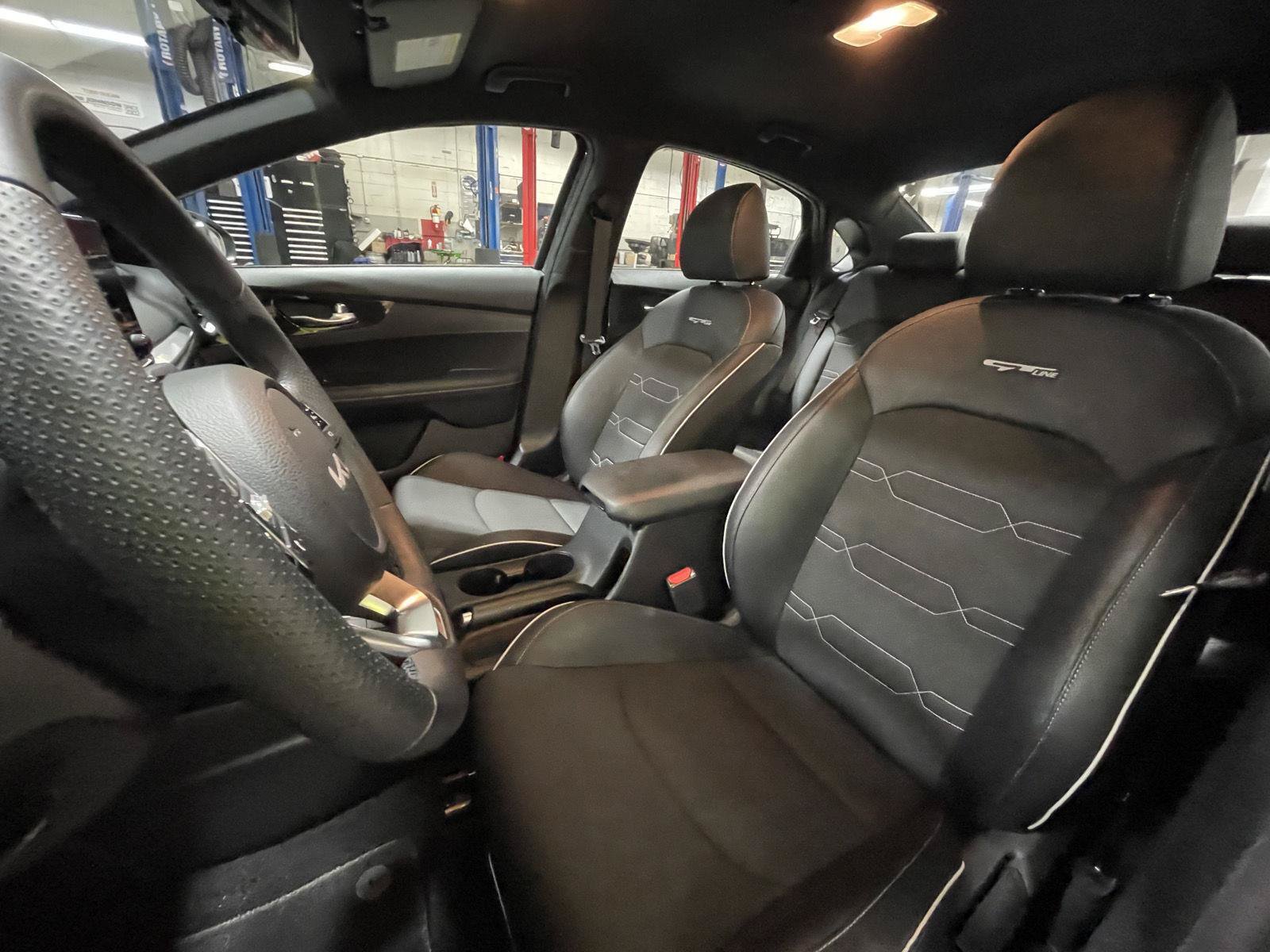 Used 2023 Kia Forte GT-Line FWD image 15