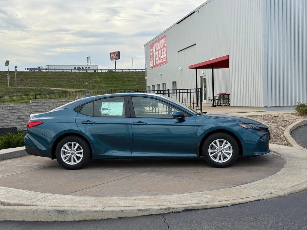 New 2026 Toyota Camry LE AWD/4WD image 2