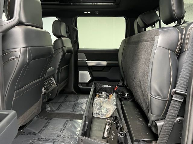 Used 2023 Ford F450 Platinum w/ FX4 Off-Road Package AWD/4WD image 48