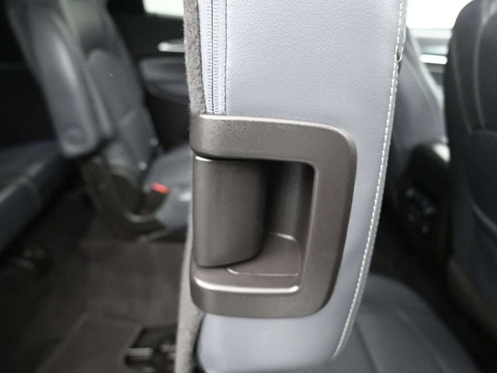 Used 2018 Buick Enclave Essence AWD/4WD image 44