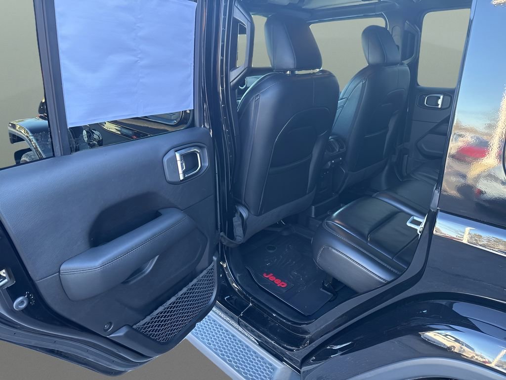 Used 2020 Jeep Wrangler Unlimited Sahara AWD/4WD image 24