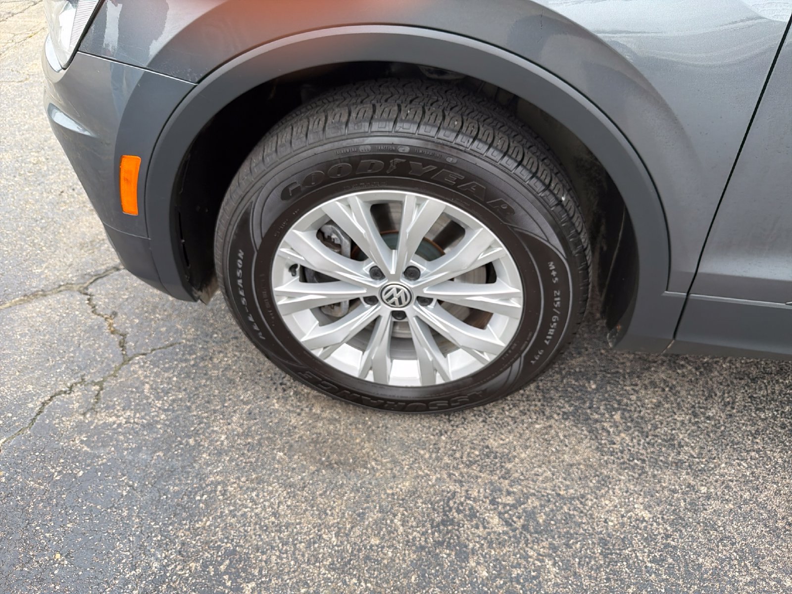 Used 2020 Volkswagen Tiguan S AWD/4WD image 27