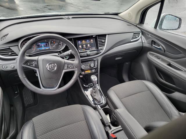 Used 2022 Buick Encore Preferred w/ Safety Package image 22