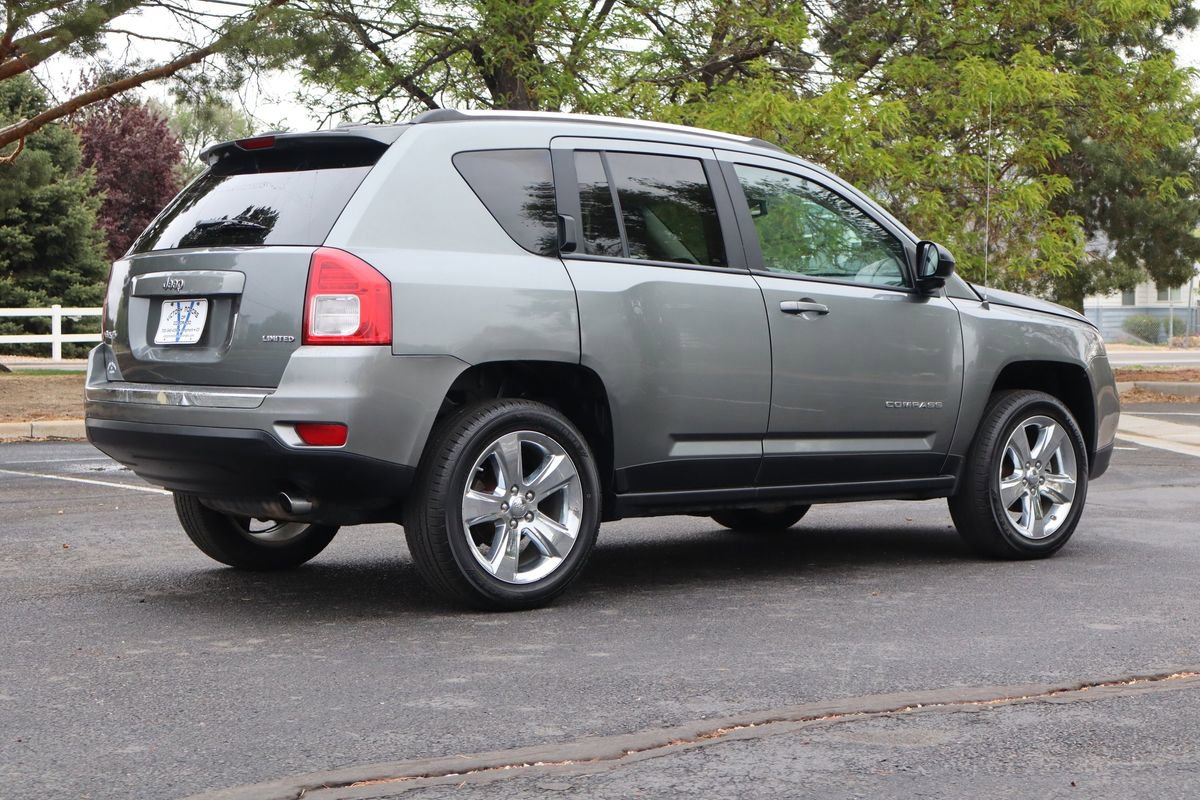 Used 2012 Jeep Compass Limited w/ Sun/Sound Group AWD/4WD image 5