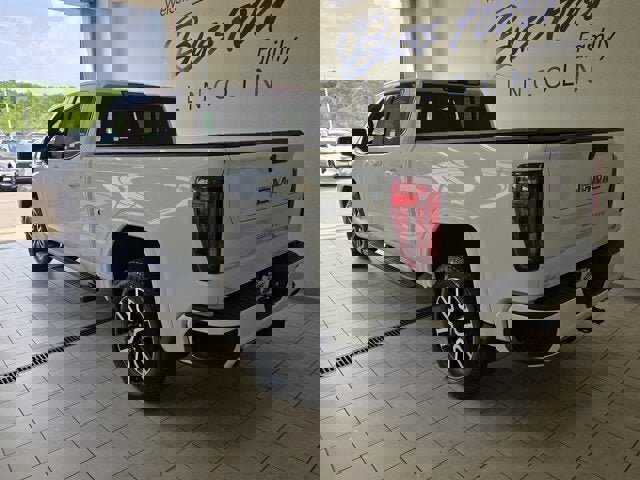 Used 2022 GMC Sierra 1500 AT4 image 13