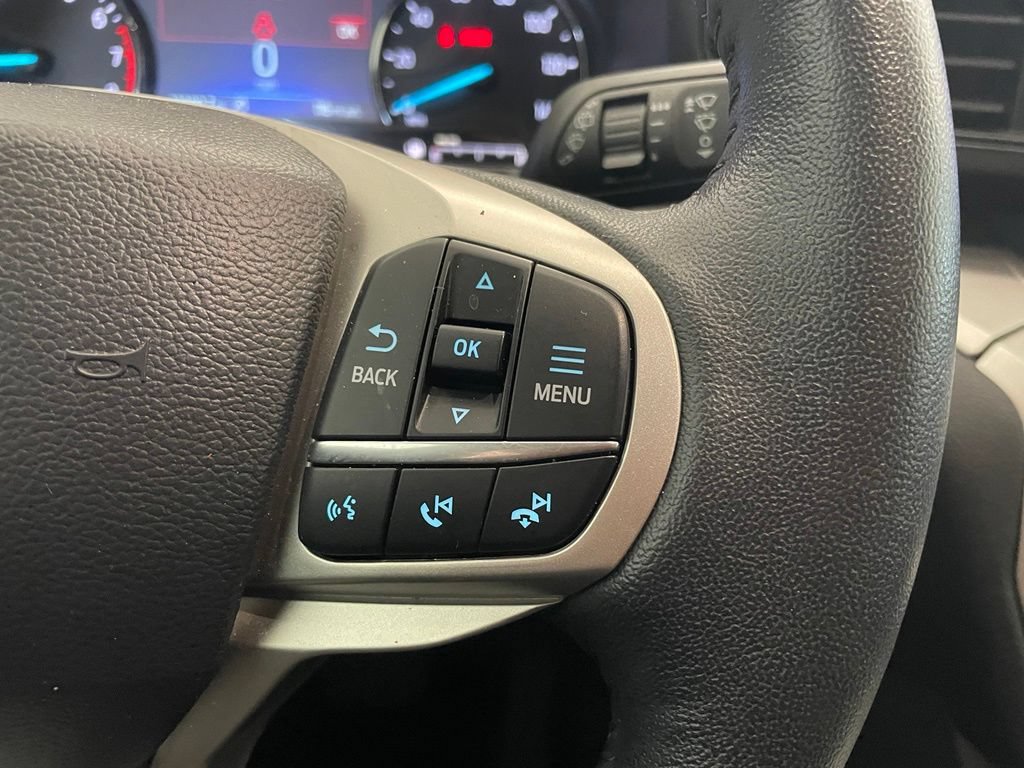 Used 2024 Ford Explorer XLT RWD image 14