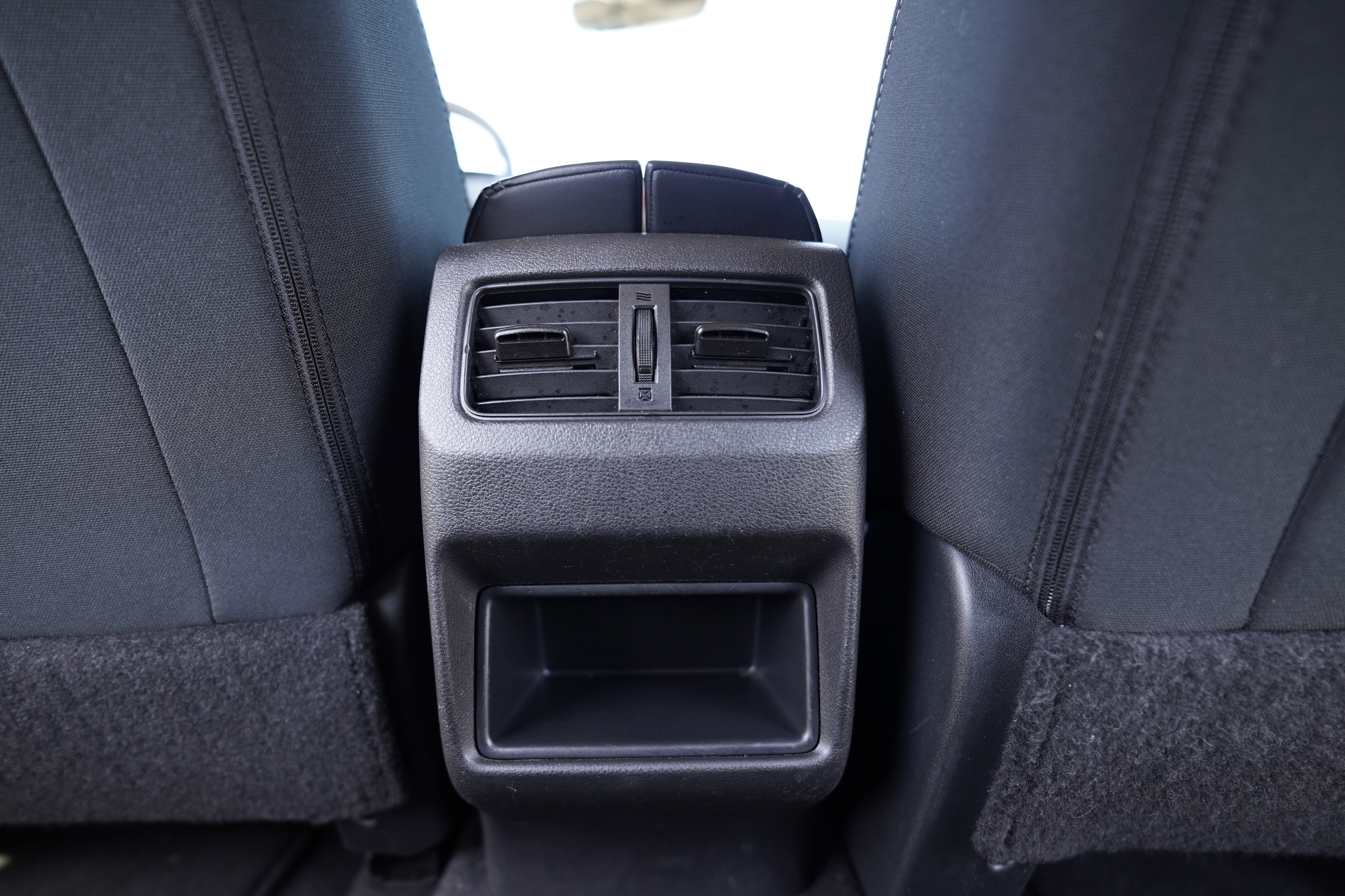 Used 2024 Nissan Rogue S image 12