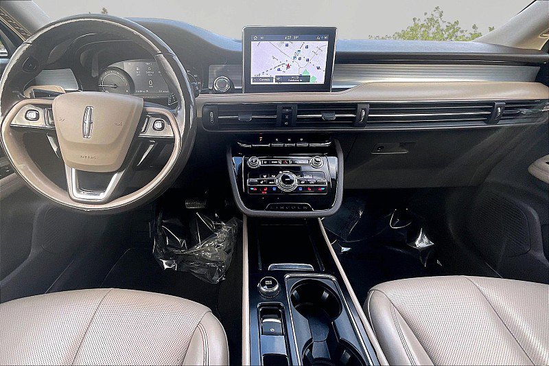 Used 2021 Lincoln Corsair AWD w/ Equipment Group 101A image 7