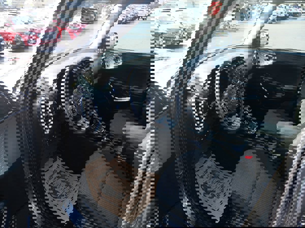 Used 2021 Kia Soul LX image 9