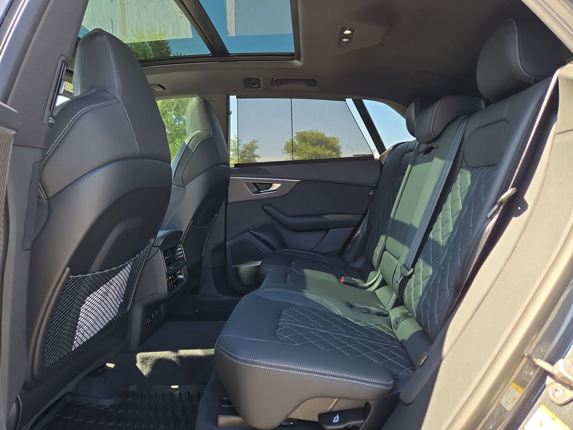 New 2026 Audi SQ8 Premium Plus AWD/4WD image 13