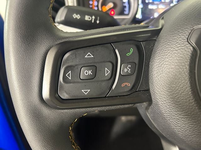 Used 2024 Jeep Gladiator Sport AWD/4WD image 15
