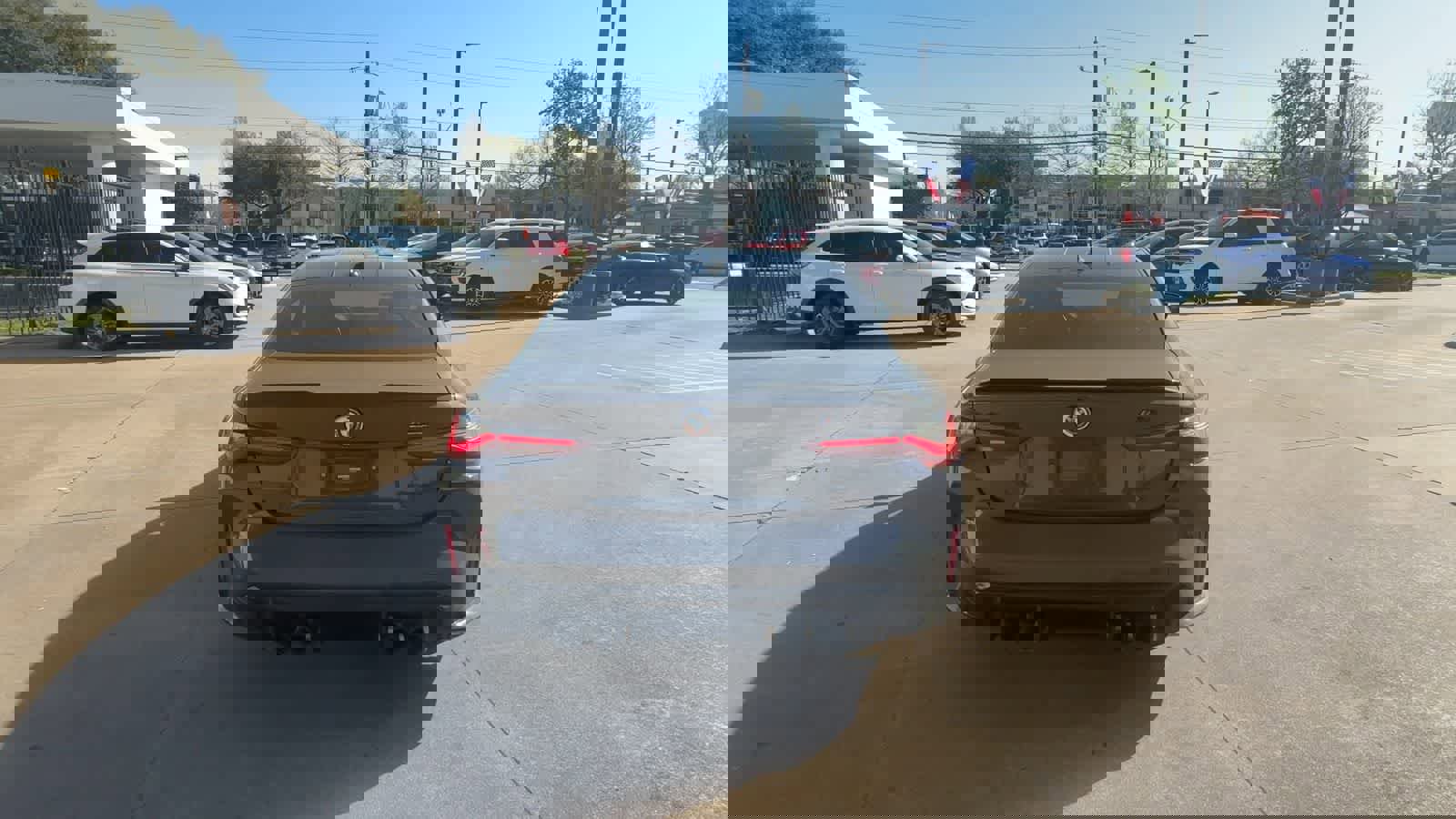 Used 2023 BMW M4 Competition w/ Executive Package image 7