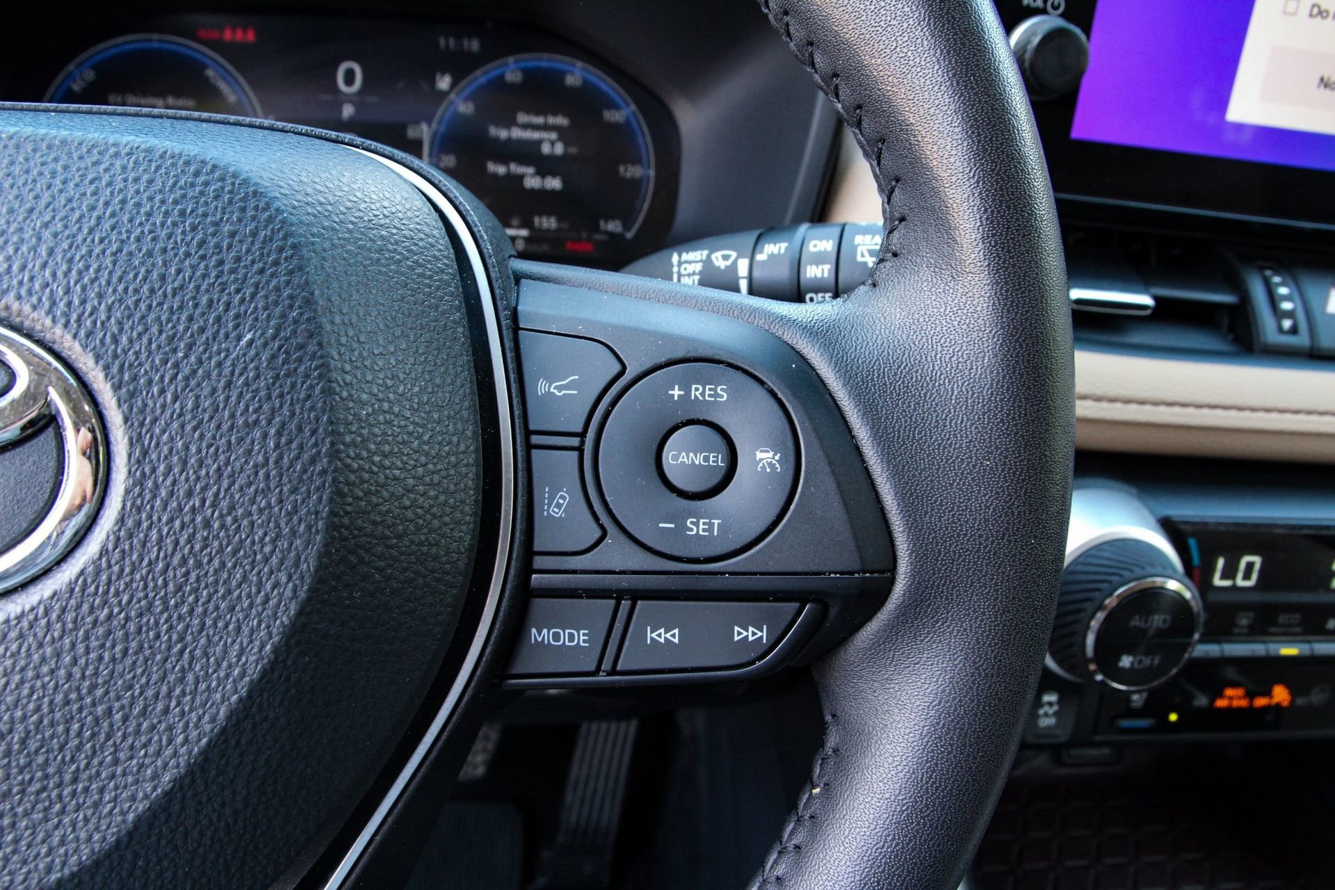 Used 2024 Toyota RAV4 Limited image 19