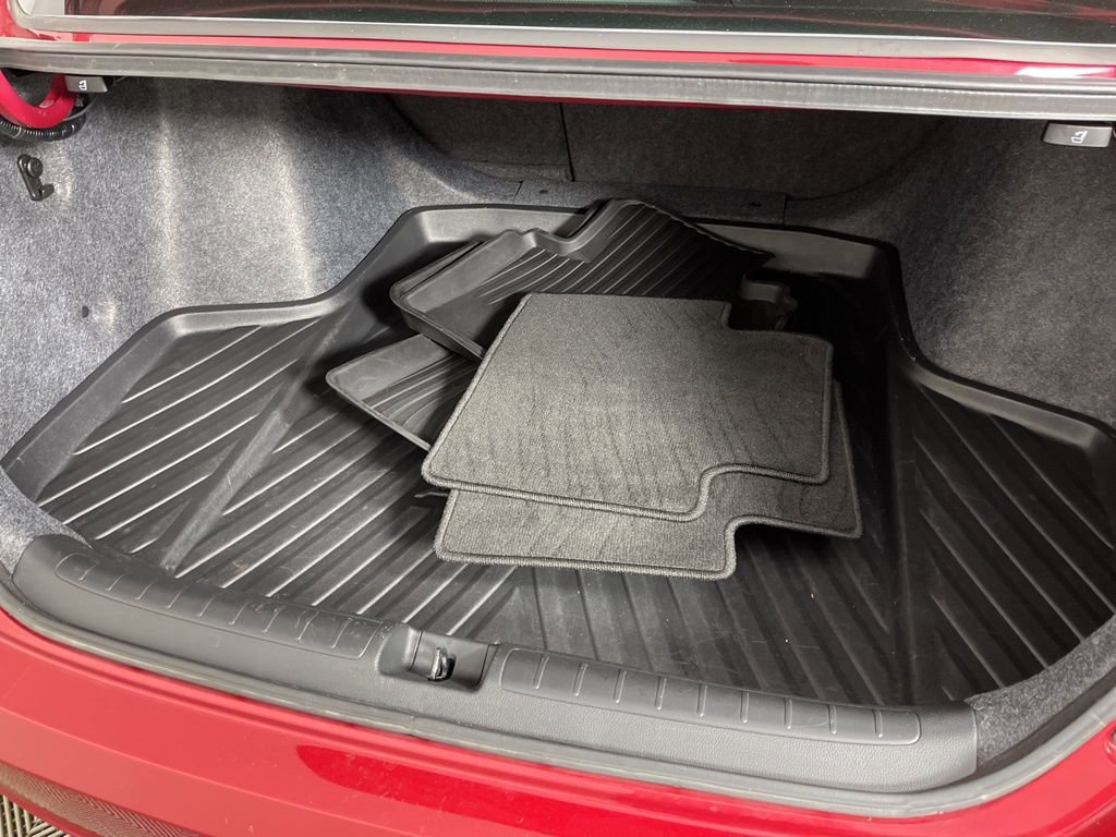 Used 2020 Honda Accord EX-L image 9