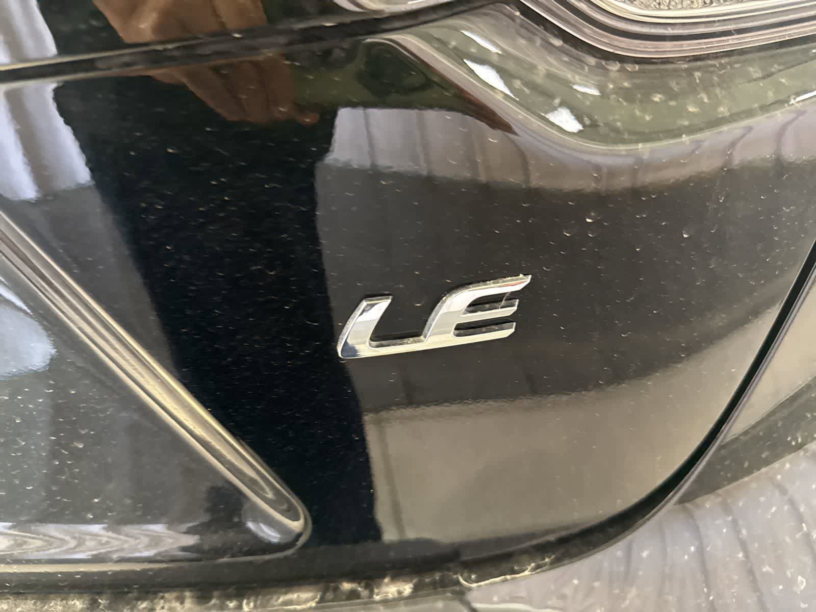 Used 2025 Toyota Corolla LE FWD image 15