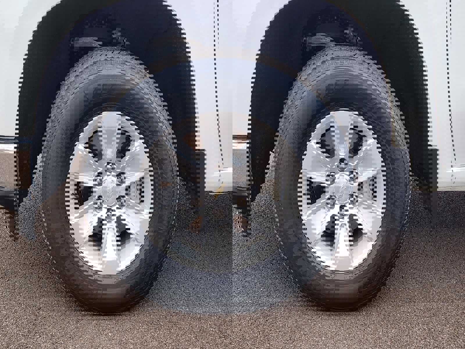 Used 2021 Chevrolet Silverado 1500 LT image 17