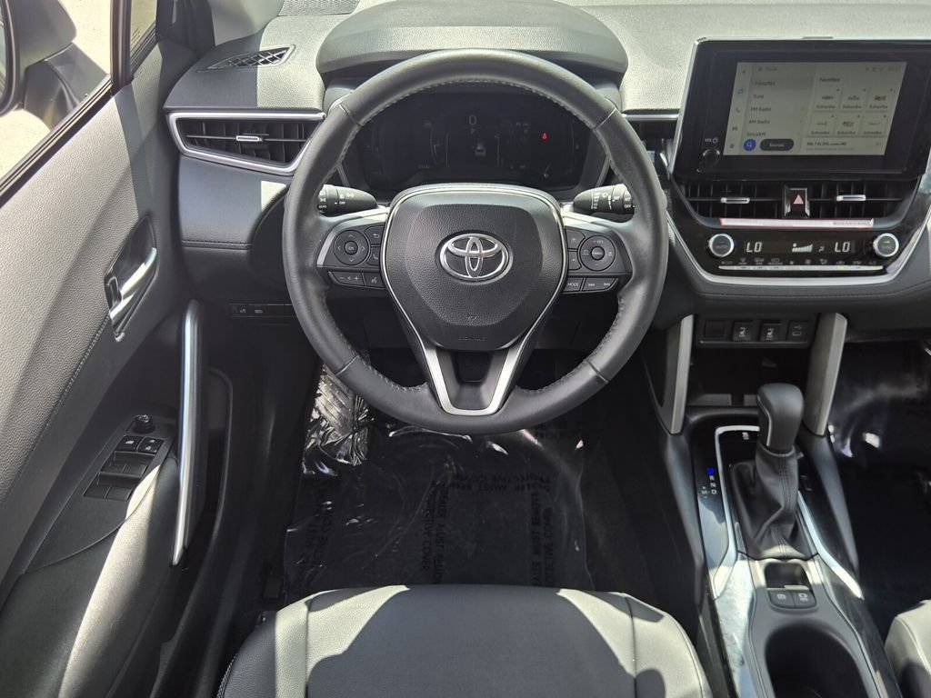 Used 2024 Toyota Corolla Cross XLE AWD/4WD image 13