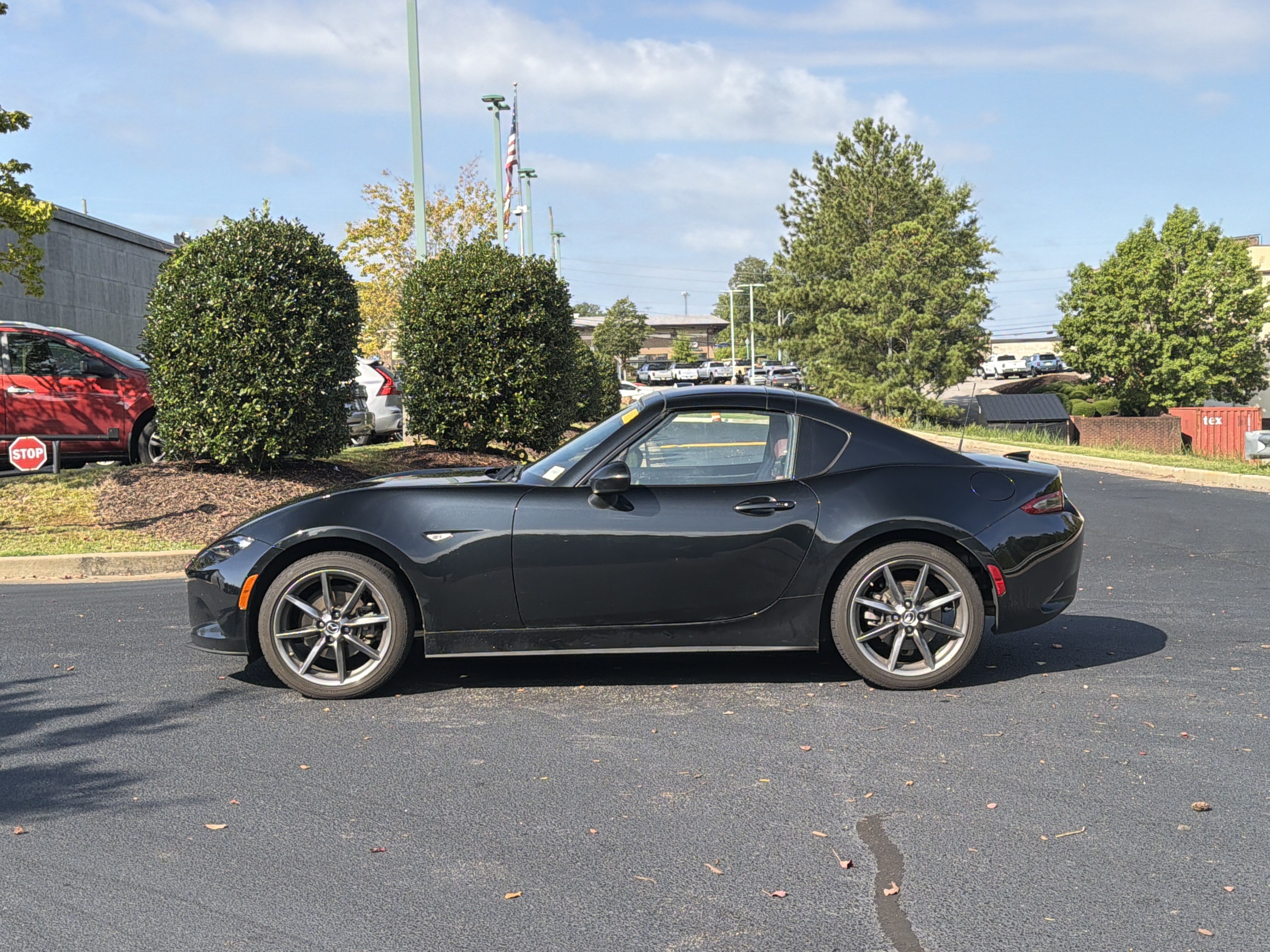 Used 2020 MAZDA MX-5 Miata RF Grand Touring RWD image 10