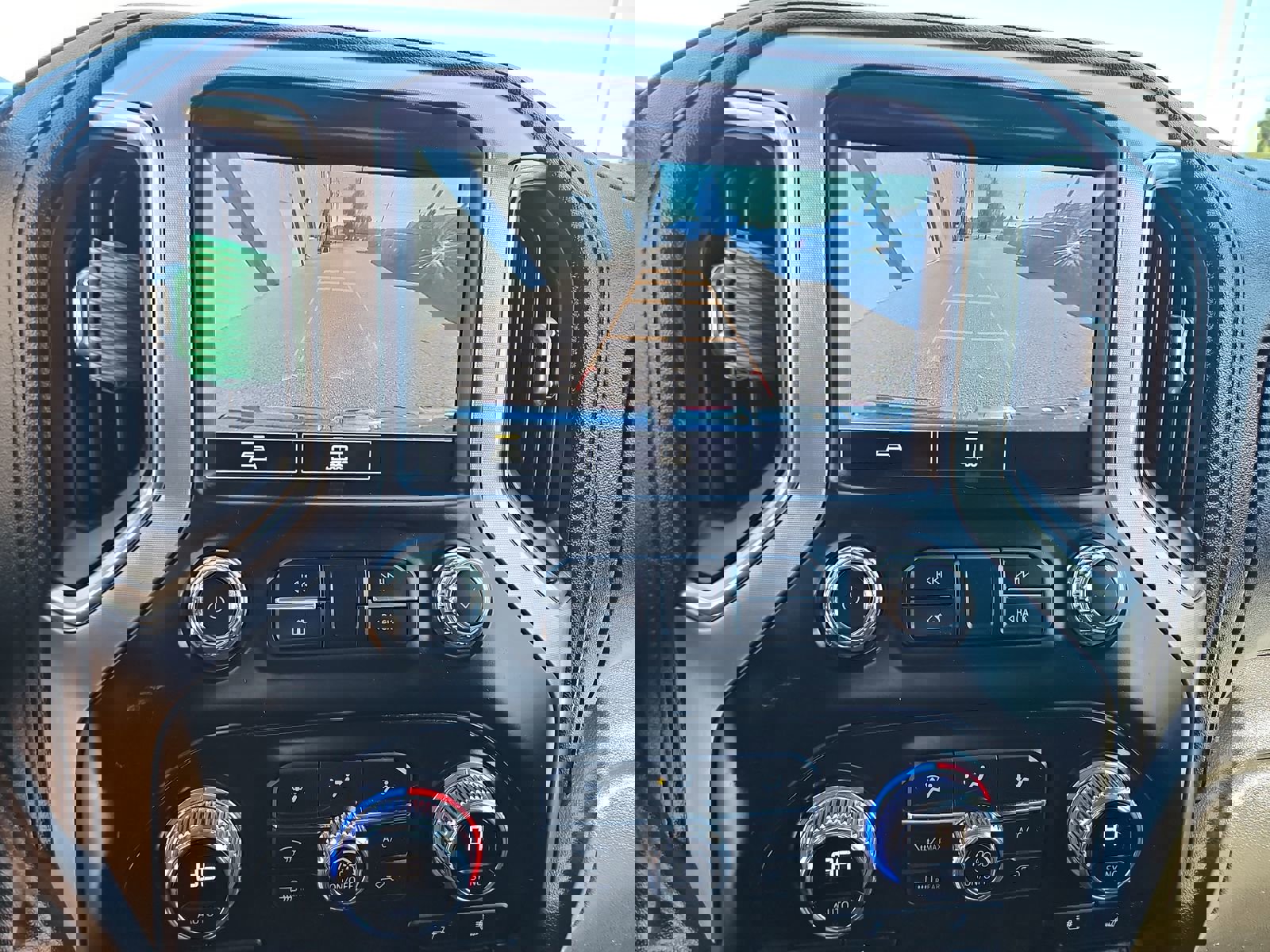 Used 2021 GMC Sierra 1500 SLE w/ X31 Off-Road Package image 15